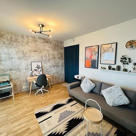 הלסינקי Brand New Modern Condo Built-In Mall Of Tripla מראה חיצוני תמונה