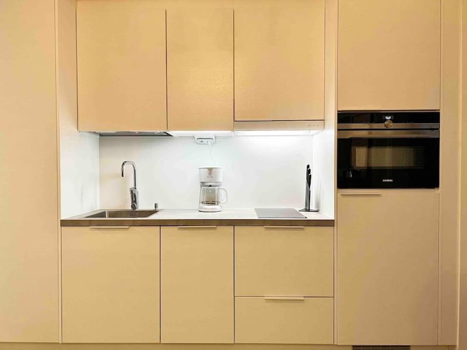 הלסינקי Brand New Modern Condo Built-In Mall Of Tripla מראה חיצוני תמונה